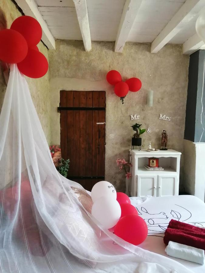 Ferolles Jacuzzi Massage Sur Rdv,Duo,Reiki,Californien, Reflexologie Plantaire, Et Bouteille Mousseux Offerte B&B 외부 사진